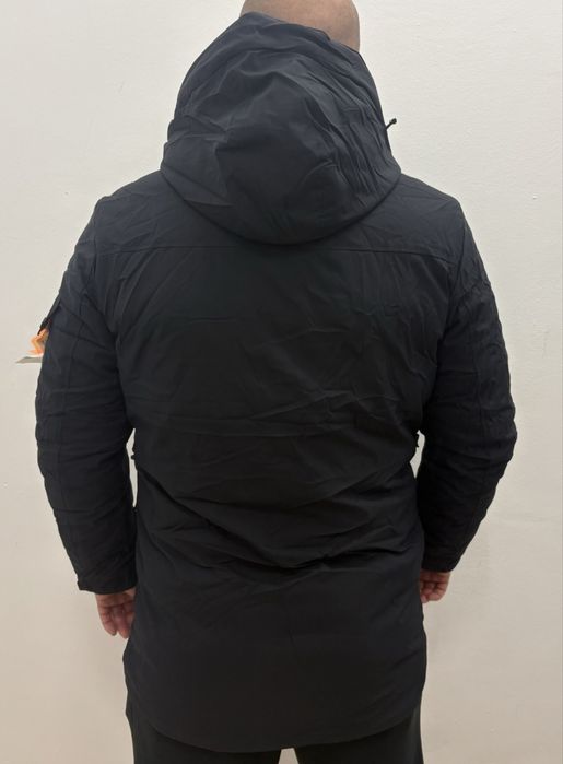 Мъжка парка в два цвята