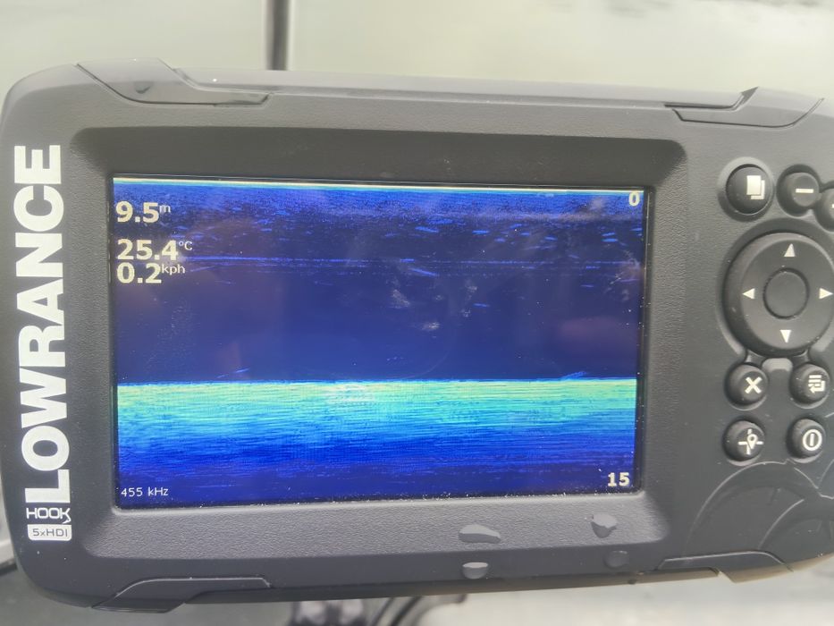 Vând sonar Sonar pescuit Lowrance HOOK2-5X SplitShot GPS