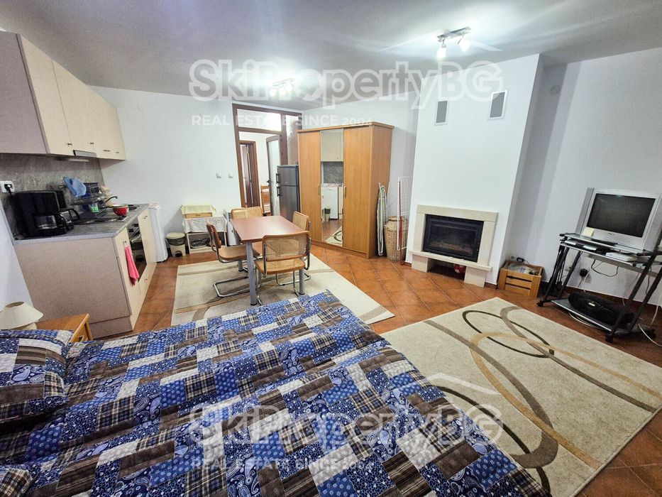 Южен двустаен апартамент с камина!