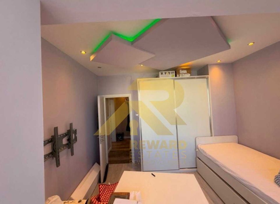 Продава се Четиристаен апартамент в София, Център - 83 кв.м за 2591 €/кв.м - Снимка #4