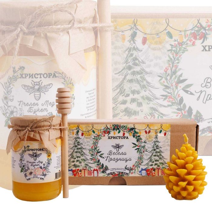 Коледни подаръчни кутии и свещи