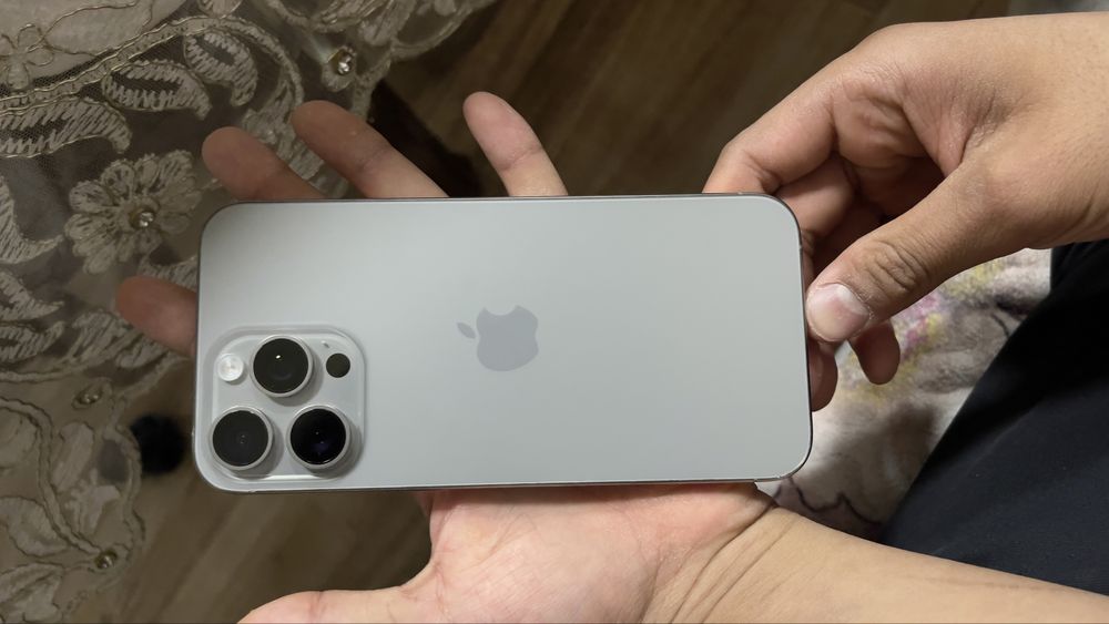 Iphone 15 pro max 256gb 90%