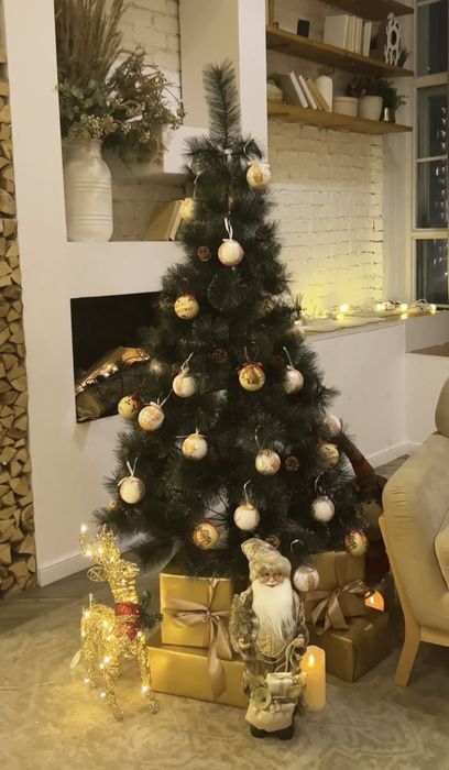 Продам елку искусственную