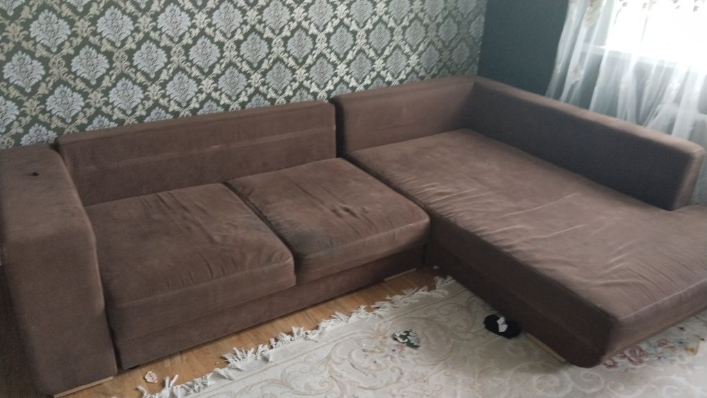 Продаю диван раздвижной