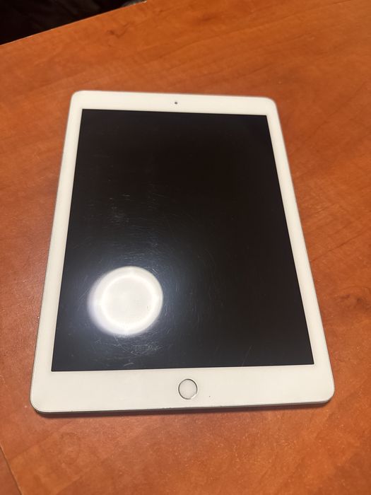 Ipad A1954  generatia 6 Baterie defecta, pentru piese