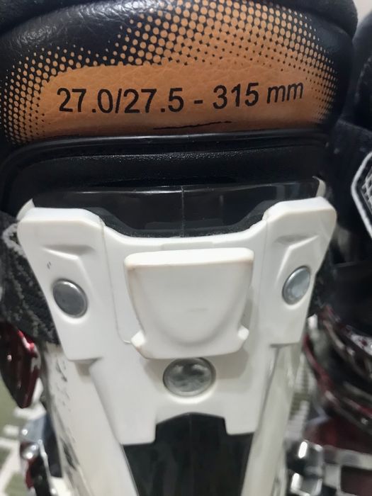 Clapari ski Atomic Hawx pro