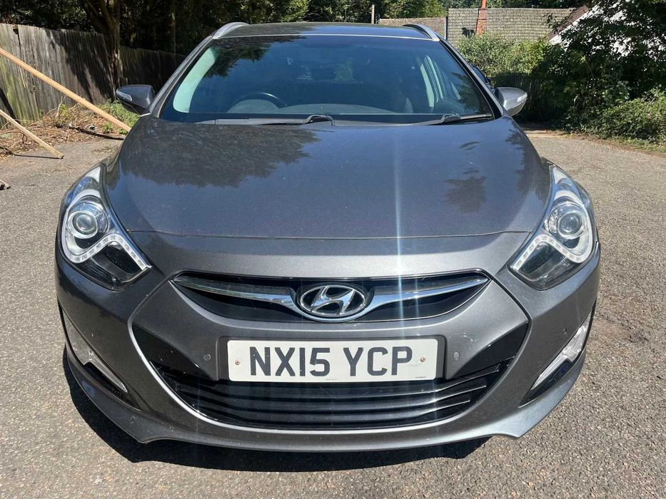 На части Hyundai i40 1.7 crdi Автоматик 2015 година