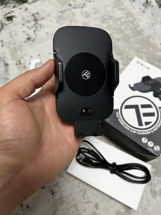 Suport telefon cu senzor si incarcare wireless