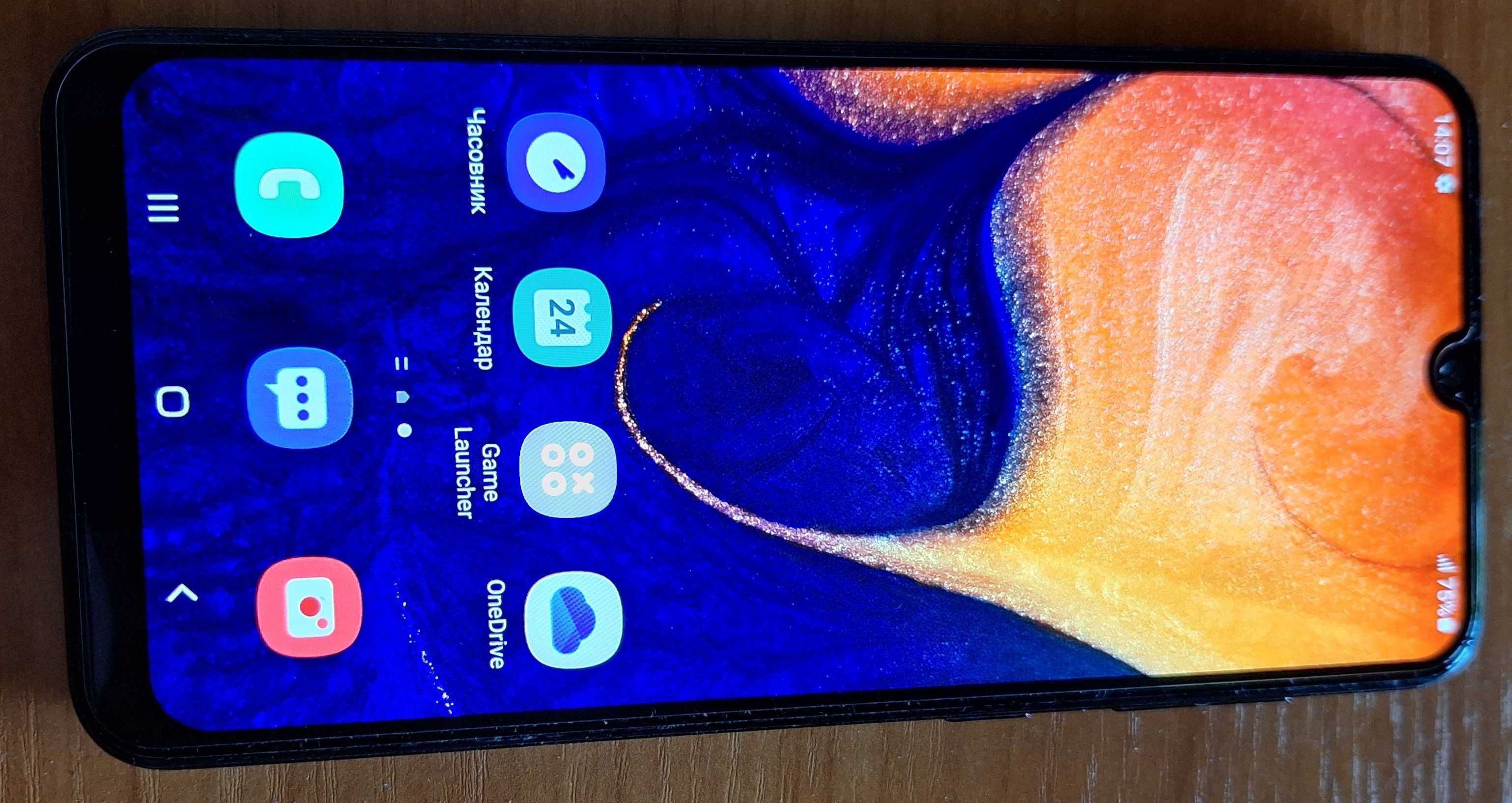 Смартфон Samsung Galaxy A50