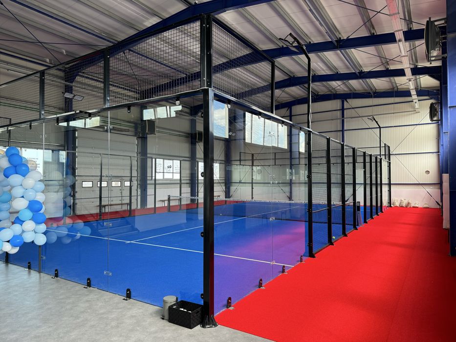 Afacere la cheie - Teren de Padel Indoor