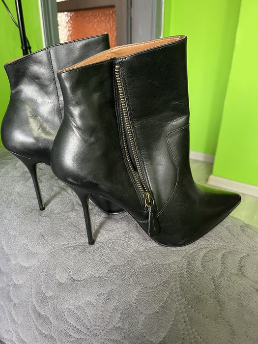 Боти на той естествена кожа