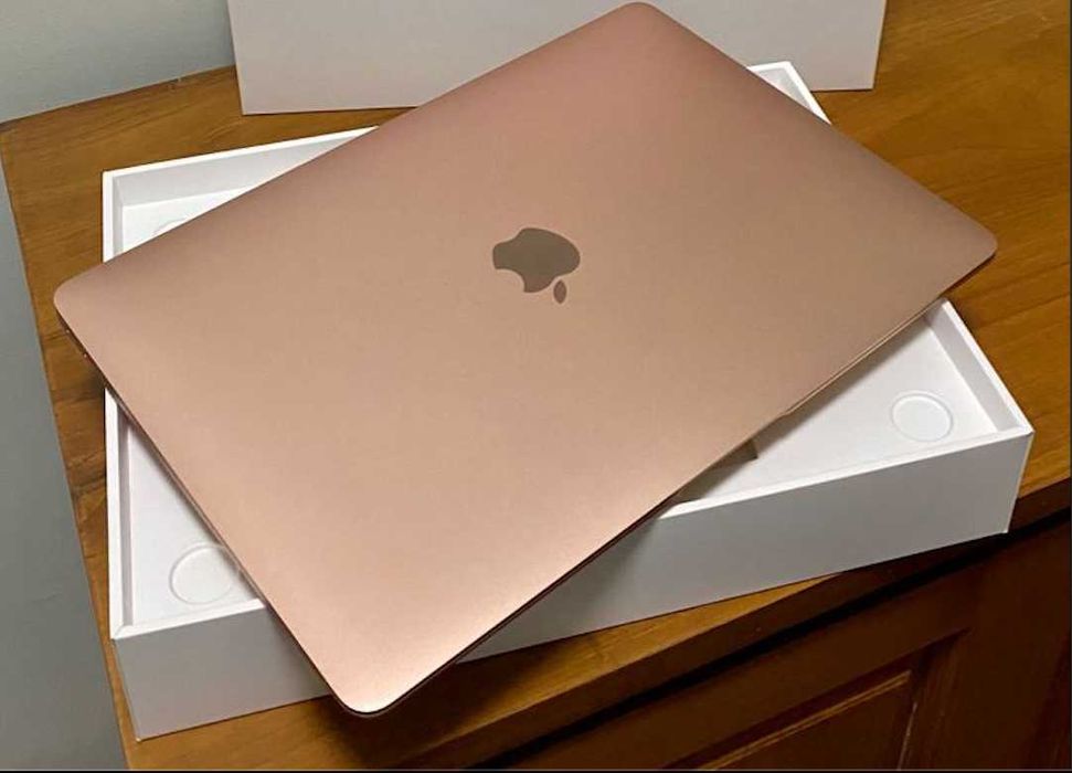 MacBook Air Rose Gold 13″ 2020, M1 (desigilat in 2023)