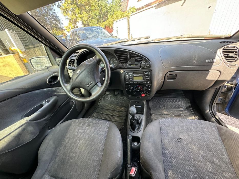 Vând Ford Fiesta 1.3 Benzina din 2001