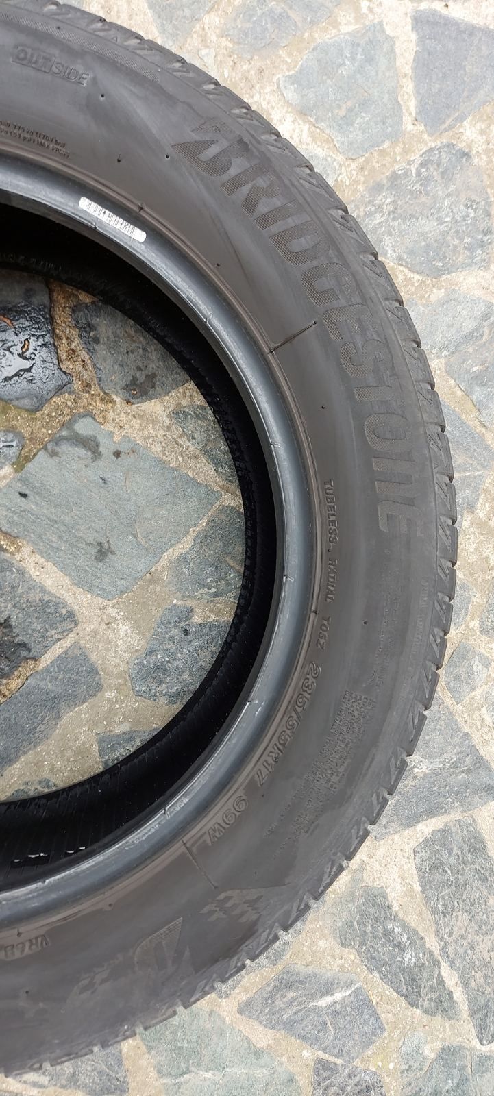 2 броя летни гуми Bridgestone