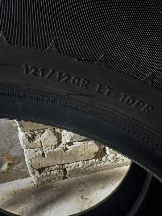 Шины 225/75 r16c.