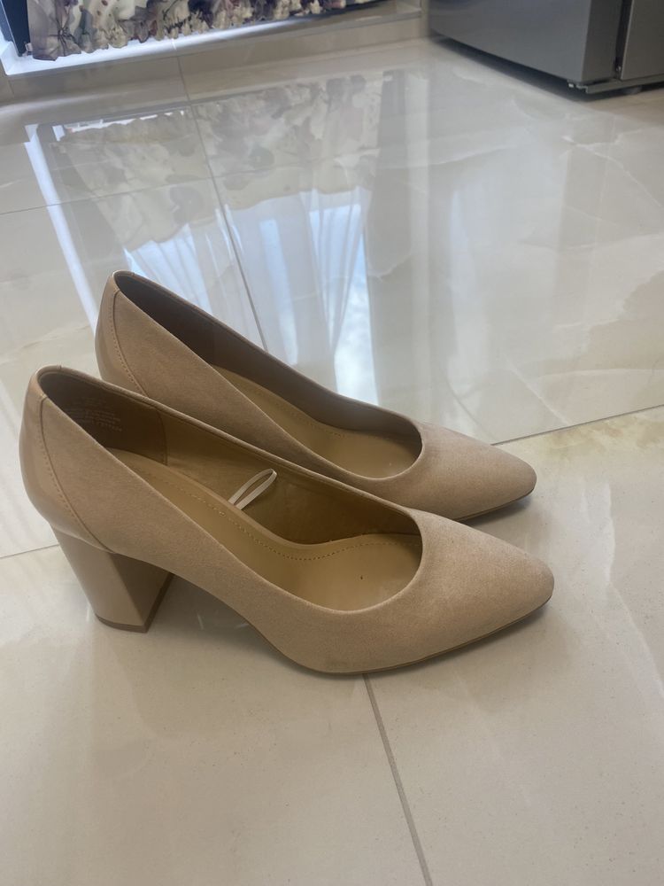 Pantofi nude,marimea 37 H&M