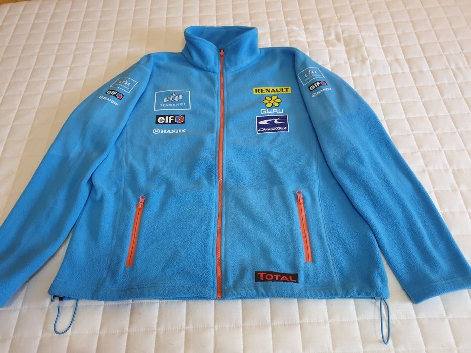Bluza de barbati  -  150 lei.