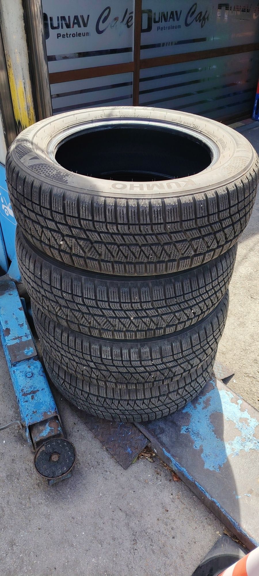 Зимни гуми KUMHO 225/60 R17 99H