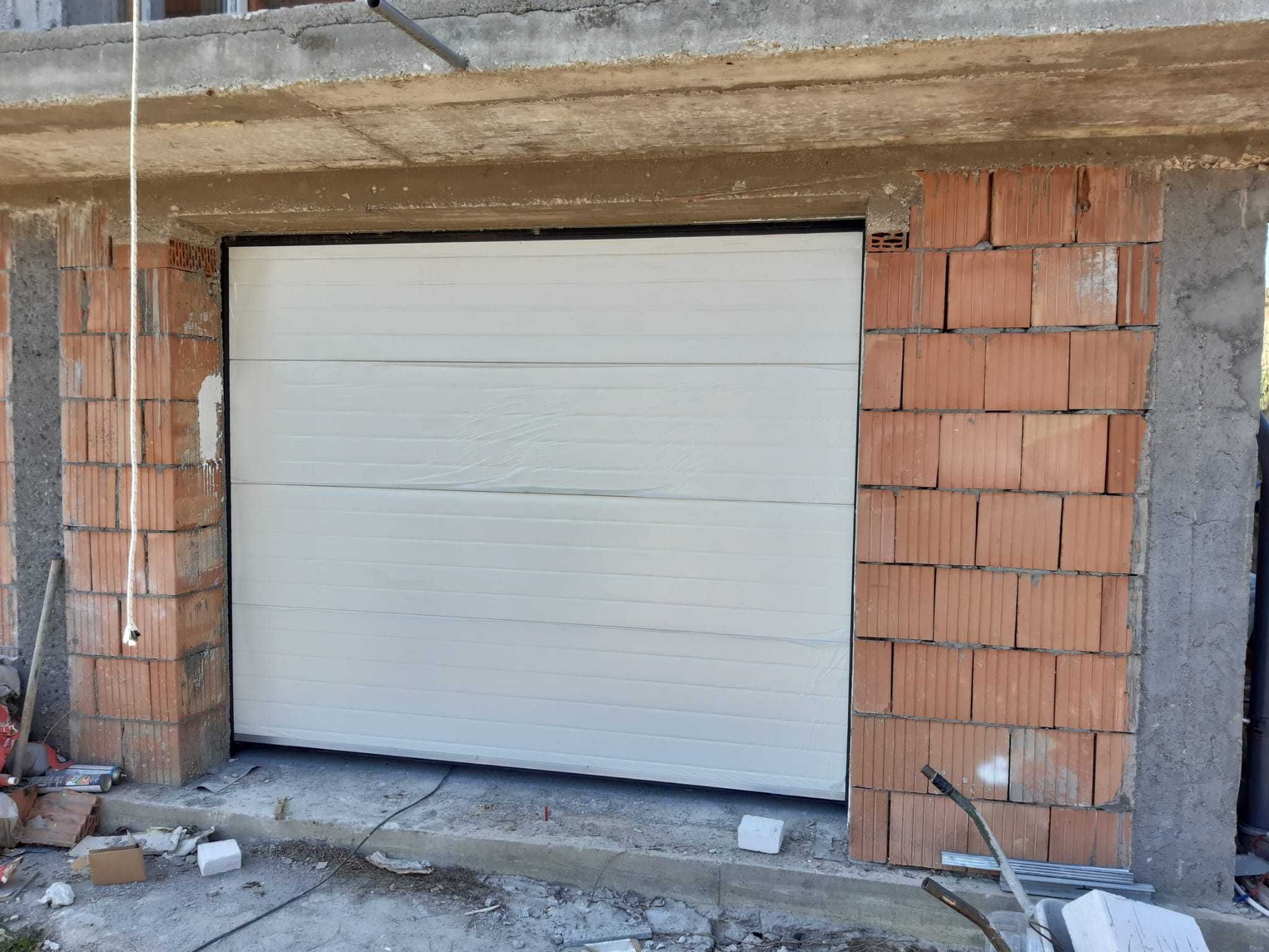 uși de garaj automatizate