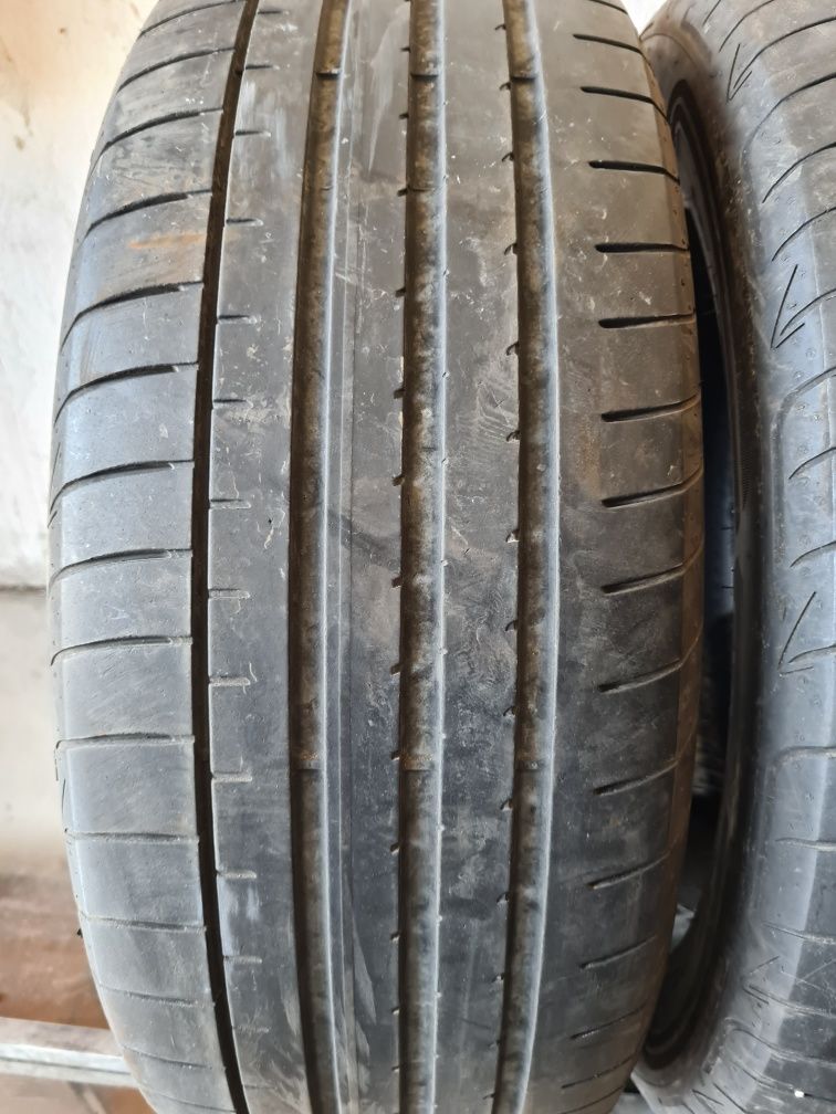 2 бр. летни гуми 235/55/19 GoodYear SUV DOT 2918 4,5 mm