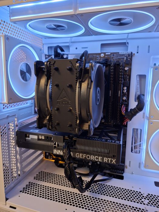 PC Ryzen 5800x cu RTX 5060