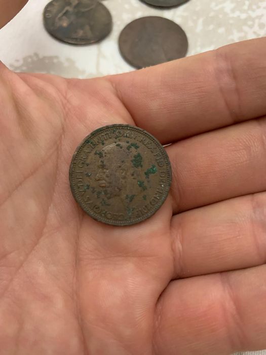 Monede britanice vechi din cupru, de colecție