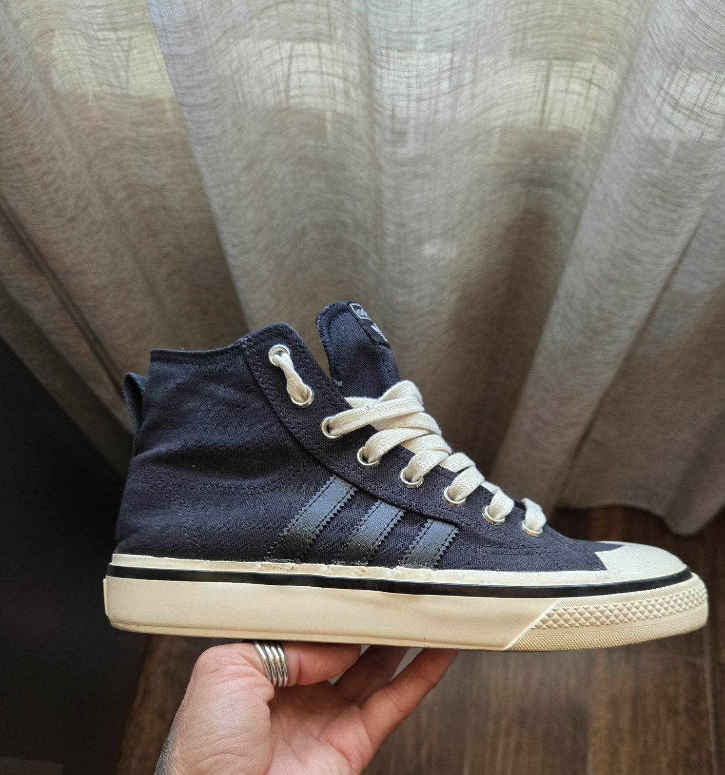 Оригинални дамски кецове adidas nizza