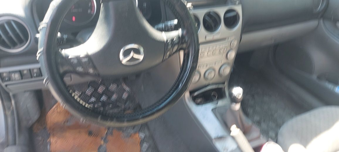 Mazda 6   2004  2.0i