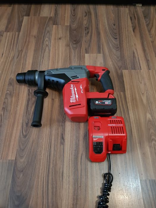 Rotopercutor Milwaukee M18 CHM  impecabil