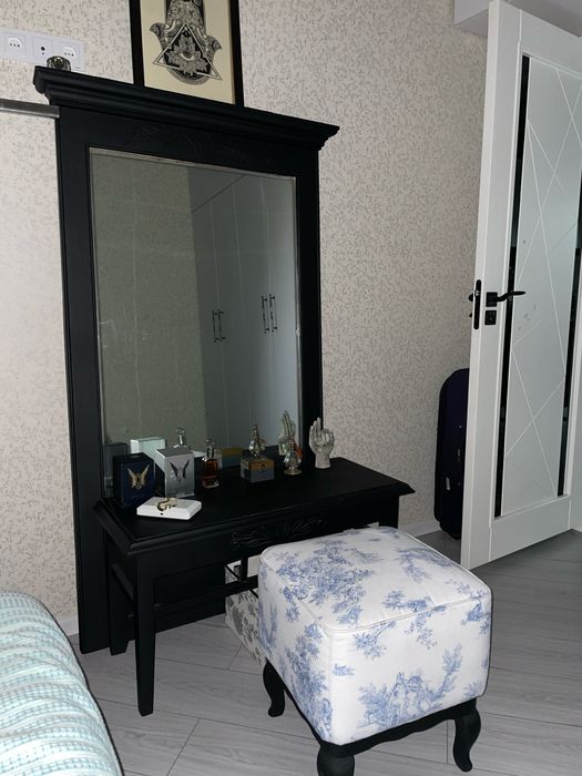 Антикварное трюмо 19 века