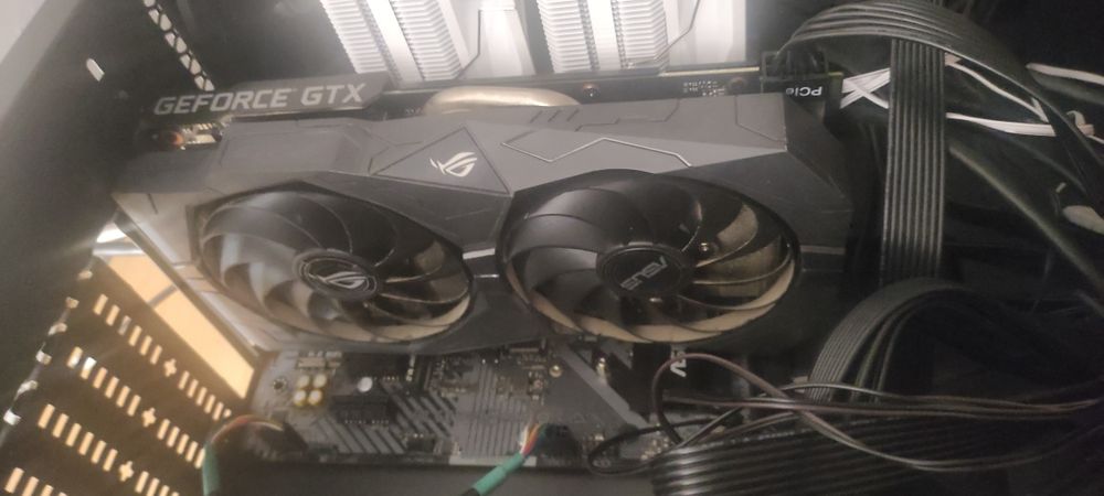 Видео карта Asus Rog Strix 1660 SUPER 6 GB