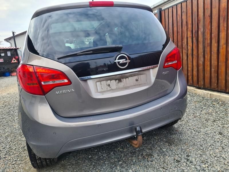 Bara spate completa cu senzori parcare Opel Meriva B