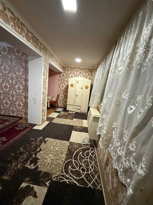 3х комнатная квартира 77-серия вдоль дороги, можно под бизнес, Фрунзе