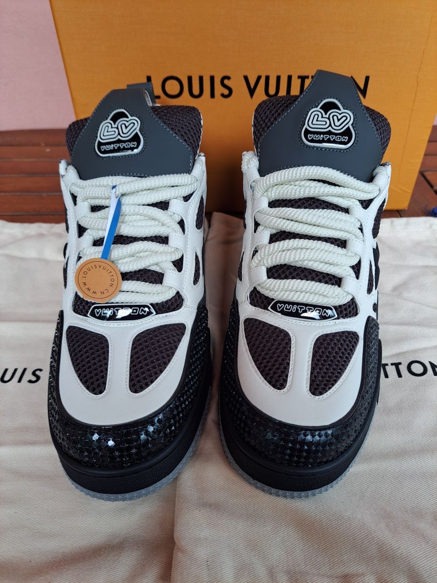 Louis vuitton skate grey