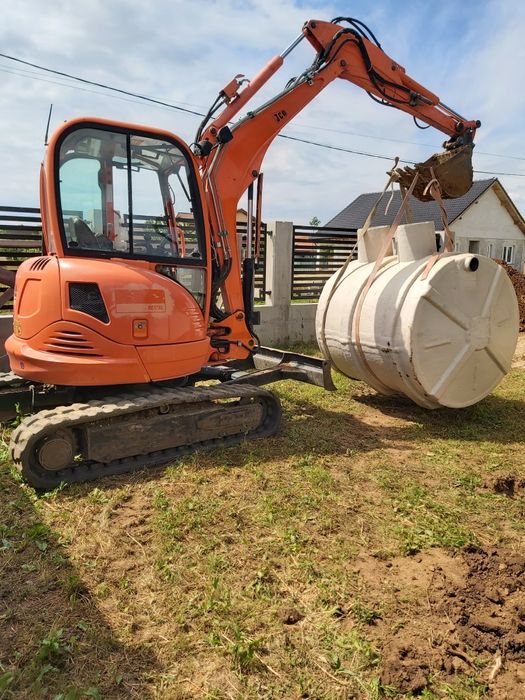 Miniexcavator cu forța mare, picon închiriat dumper bobcat sapat canal