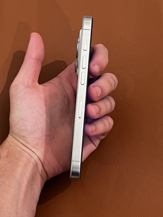 IPhone15pro 256GB White Titanium