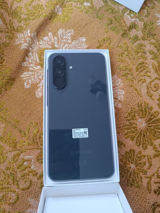Нов Samsung a56 5G