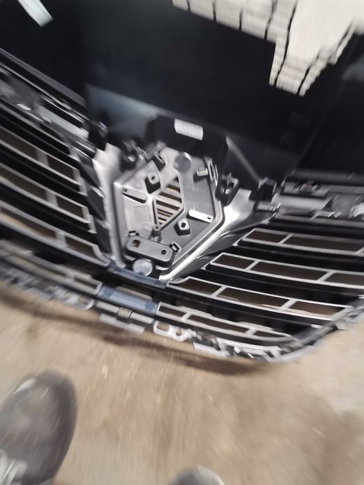 Централна Решетка Рено маска Каджар/Renault Kadjar 2018--2020