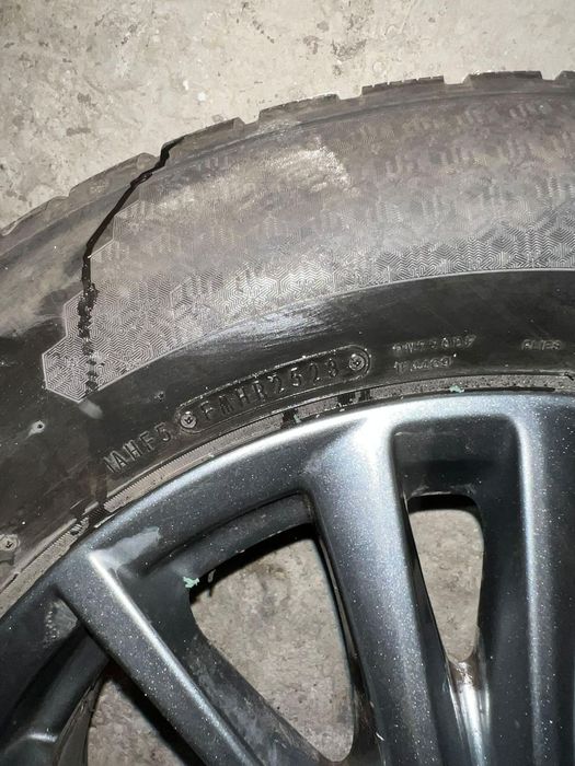 Джанти със зимни гуми Мазда 17