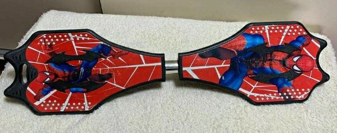 Скейт двух колесный