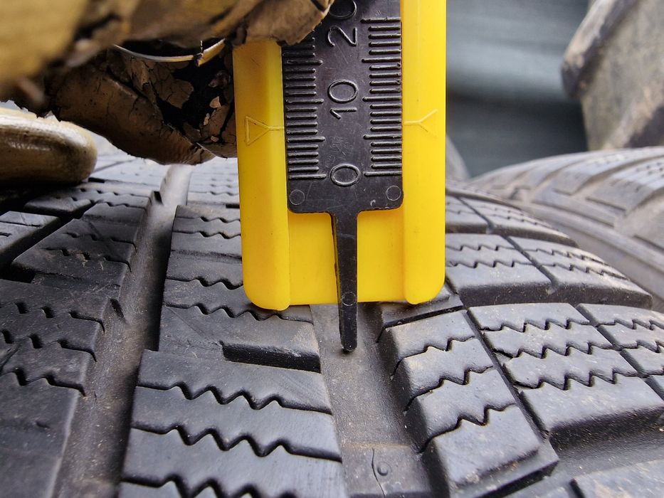 Anvelope 225/50R17 marca Hankook, DOT 2022, 7 mm,M+S