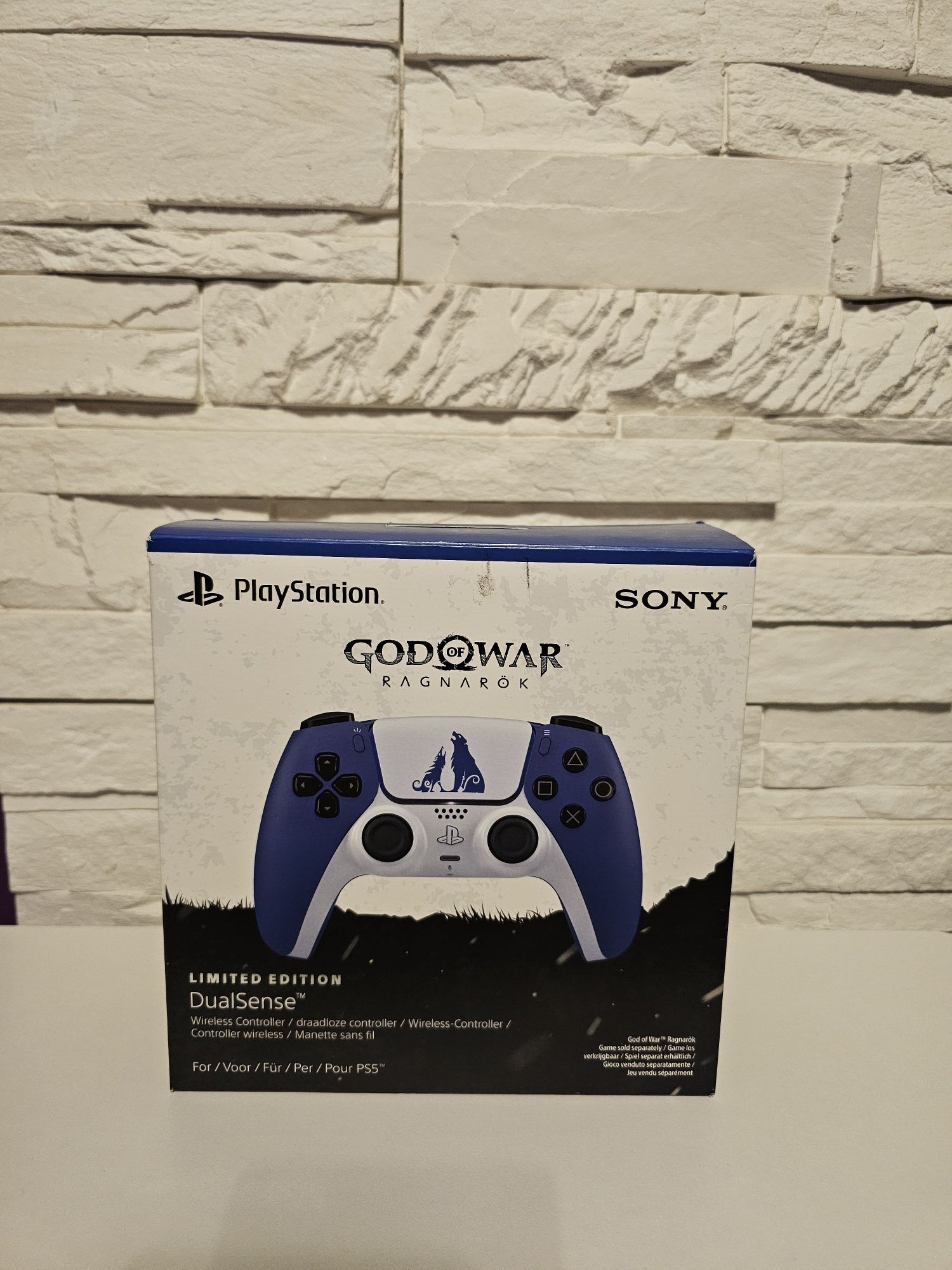 God of War dualsense limited edition - нов