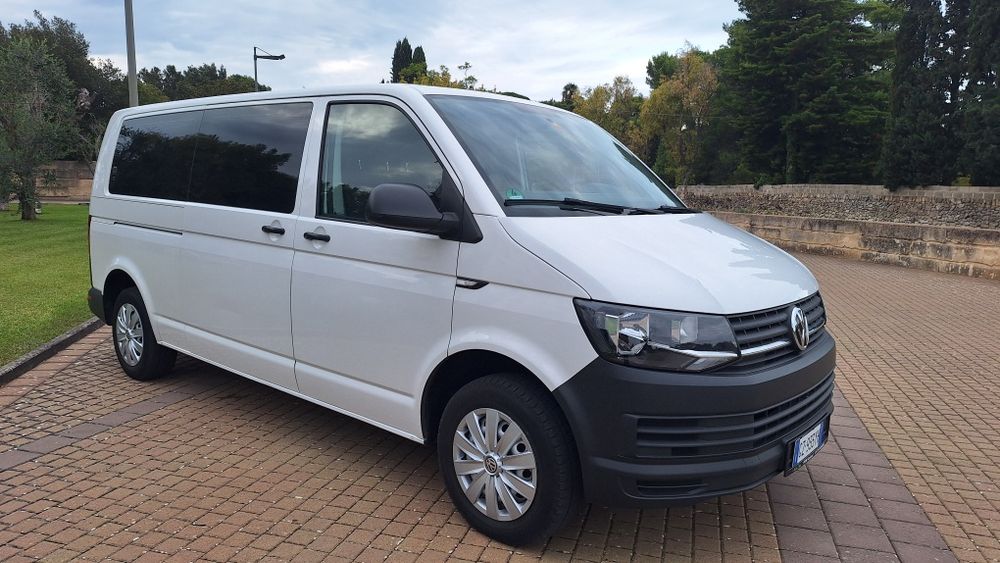 Volkswagen Transporter T6 lung, 9 locuri – 2019