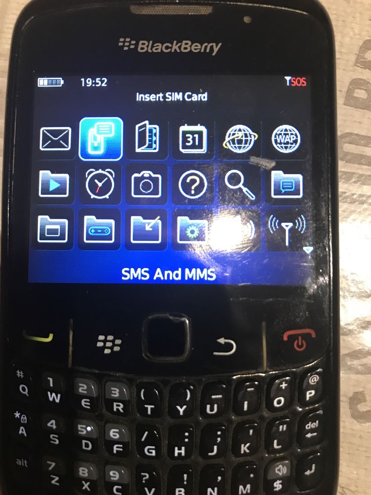 Два броя.    Блек Бери 8310 запазен