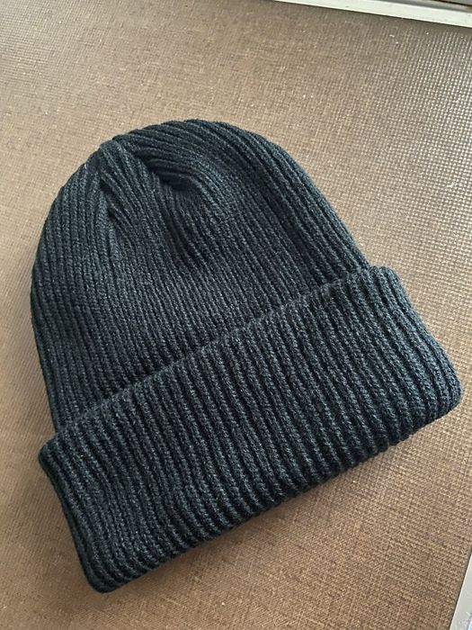 Căciulă LaCoste, nouă