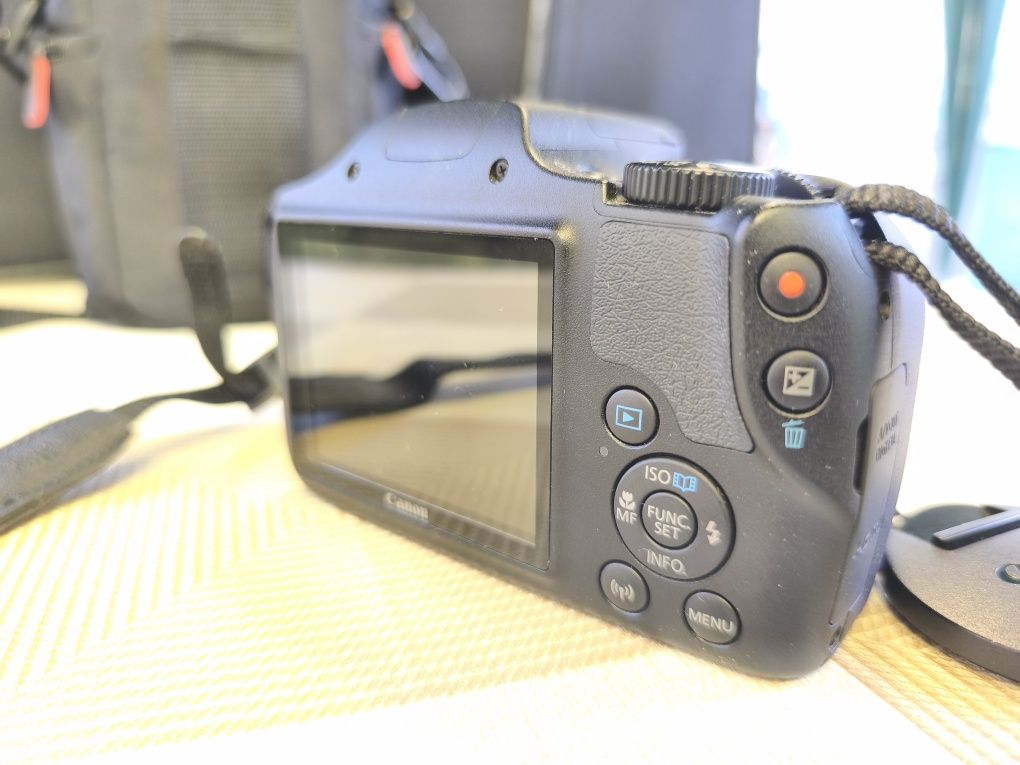 Canon Power Shot SX540HS