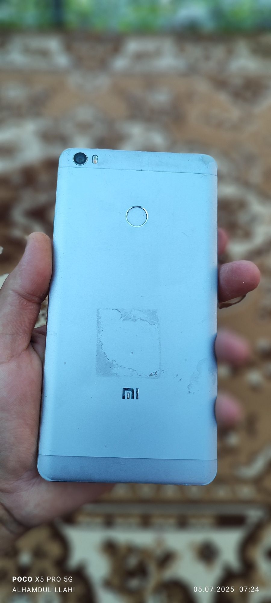 Mi Max 32 gb telefon qurilmasi.