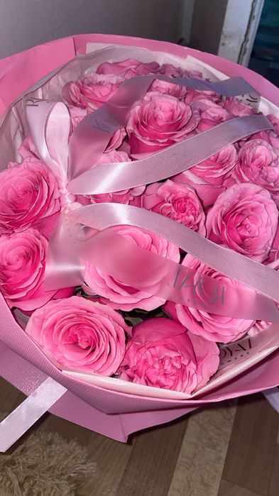 Цветы, свежие голанские розы