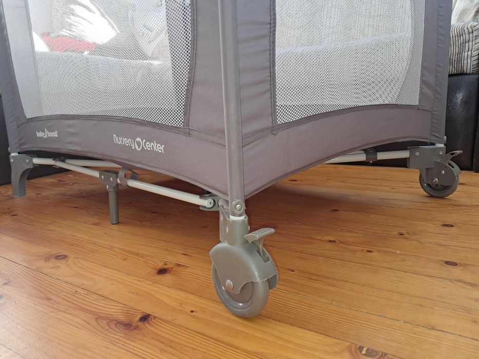 Сгъваема детска кошара