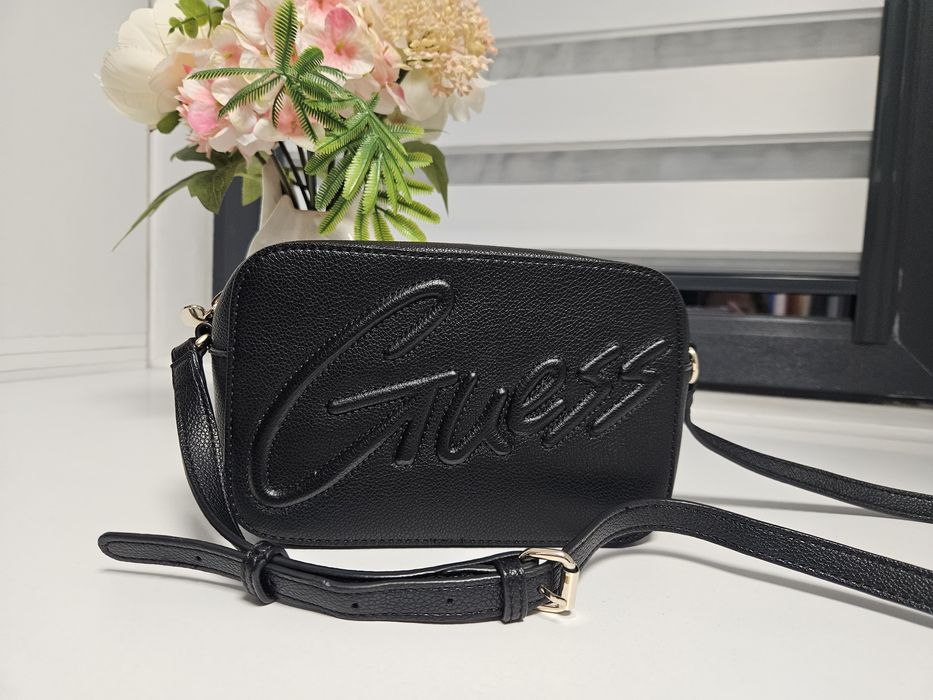 Guess дамска чанта